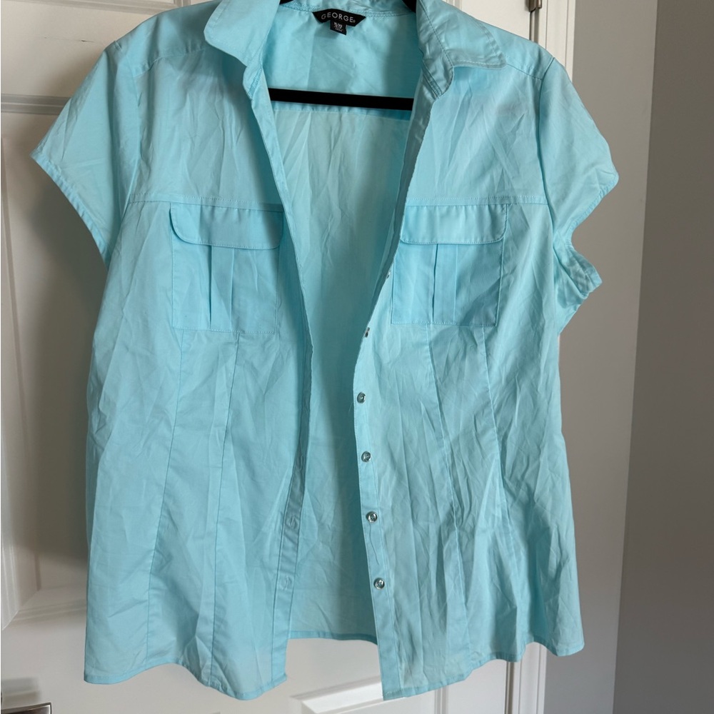Light Blue Short Sleeve Button-Up Shirt
